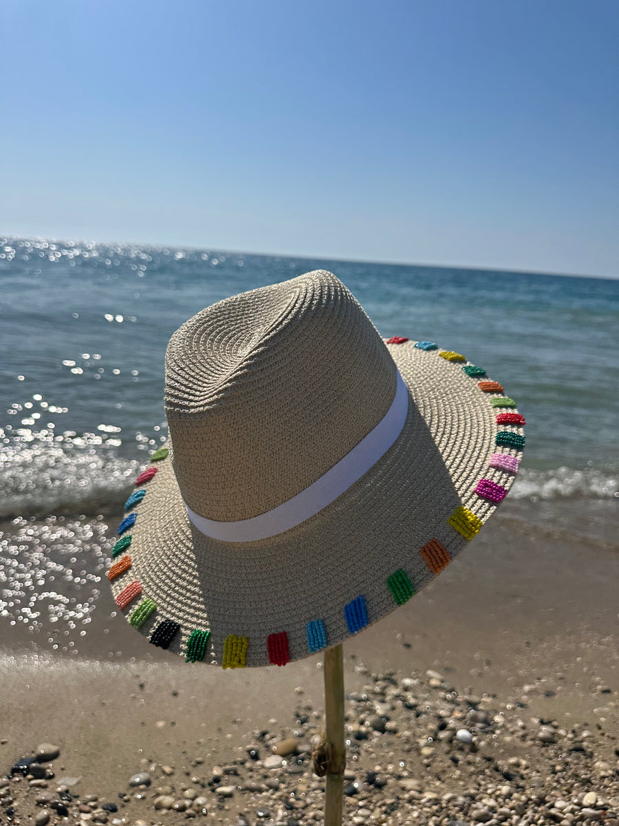 Chloe hat