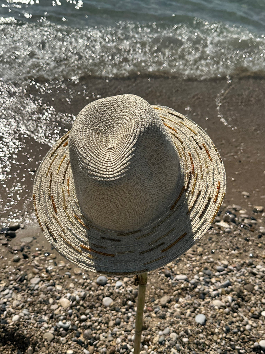 Perlina hat