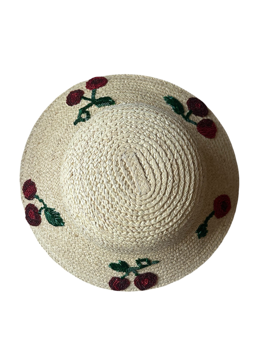 Ciliegia hat