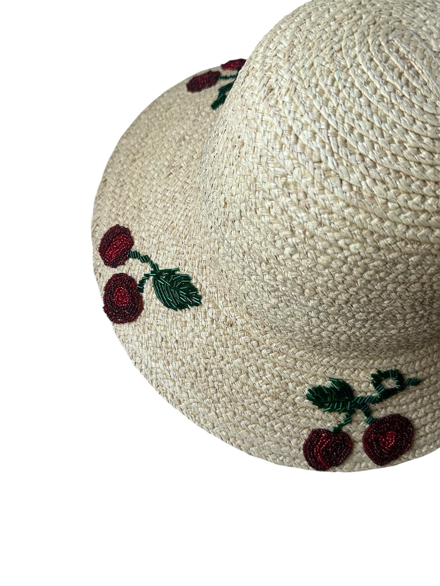 Ciliegia hat